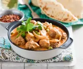 Curry mit Hackfleischbällchen und Mini-Auberginen