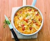 Makkaroni-Auflauf mit Tomaten und Käse