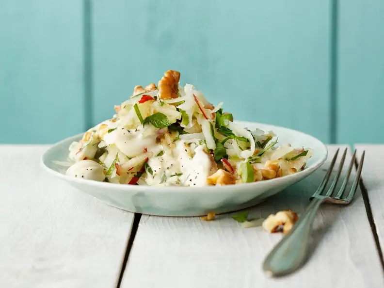 Kohlrabisalat mit Tofu