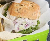 Sandwich mit Hähnchensalat