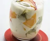 Exotischer Obst-Joghurt