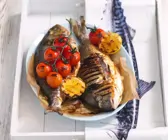 Doraden mit Tomaten vom Grill