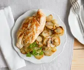 Gebratene Hähnchenbrust mit Brat-Topinambur
