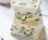 Frischkäseterrine mit Spargel und Lachs