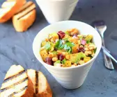 Mangosalat mit Rote Bete und Avocado