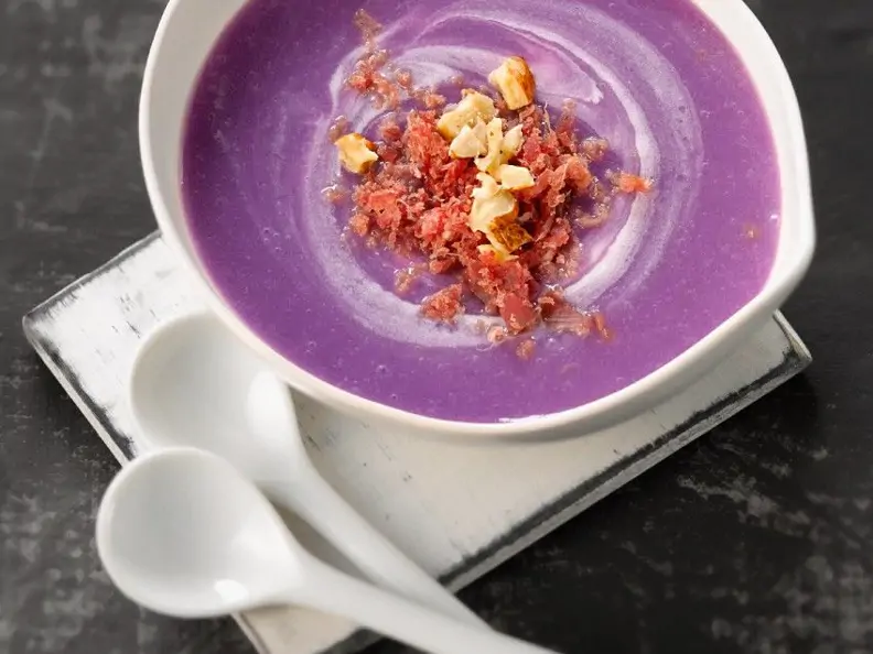 Violette Kartoffelsuppe