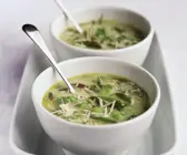Bohnen-Spargelcremesuppe