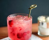 Preiselbeer-Ingwer-Drink