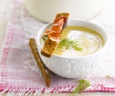 Cremige Kartoffelsuppe mit Speck