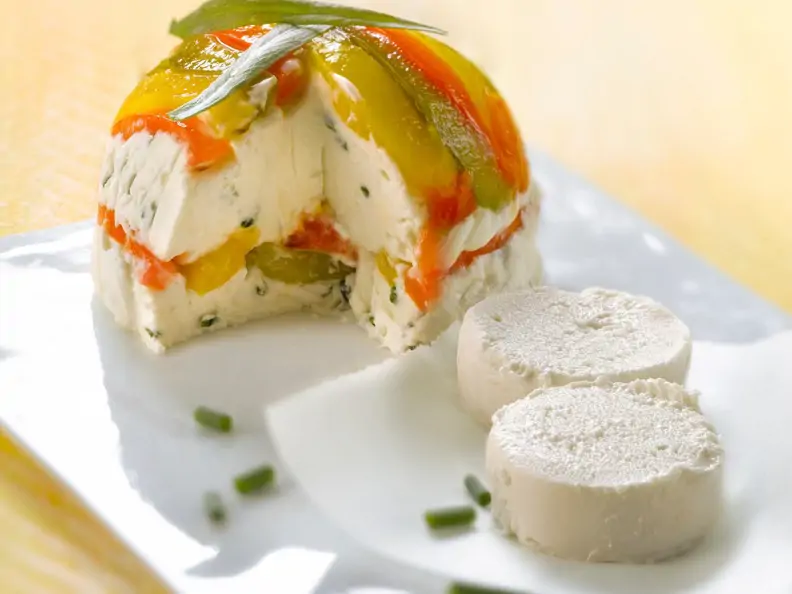 Ziegenfrischkäse mit Paprika als Terrine