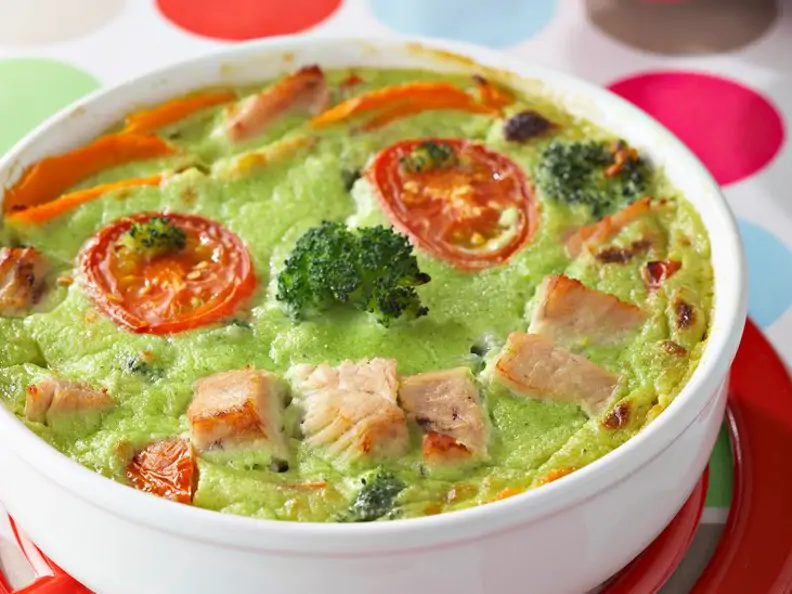 Brokkoli-Flan mit Putenfleisch