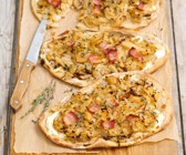 Pancetta-Flammkuchen mit Sauerkraut