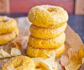 Sesam-Bagels mit Kürbis