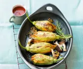 Bulgur-Zucchiniblüten