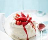 Erdbeer-Pavlova