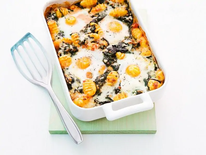 Gratin mit Gnocchi und Spiegeleiern