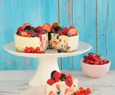 Joghurt-Beeren-Torte