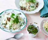 Nudelsalat mit Gurke und Koriandergrün