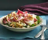Radicchio-Nusssalat mit Käse