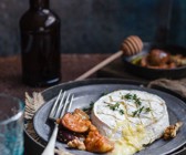 Camembert mit Feigen