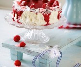 Kleine Himbeer-Sahne-Torte