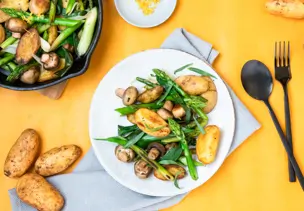 Kartoffel-Spargel-Pfanne mit Estragon