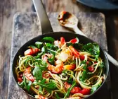 Pasta mit Shrimps und Rucola