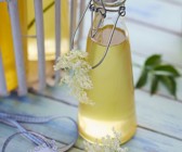 Holunderblütensirup