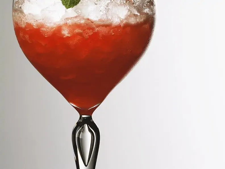 Erdbeer-Cocktail mit Sekt