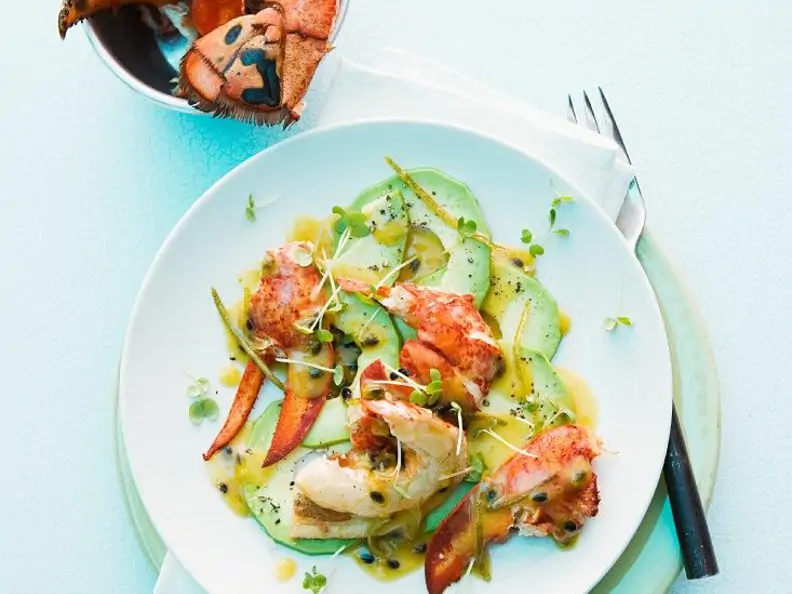 Gegrillter Hummer mit Rum-Maracuja-Sauce