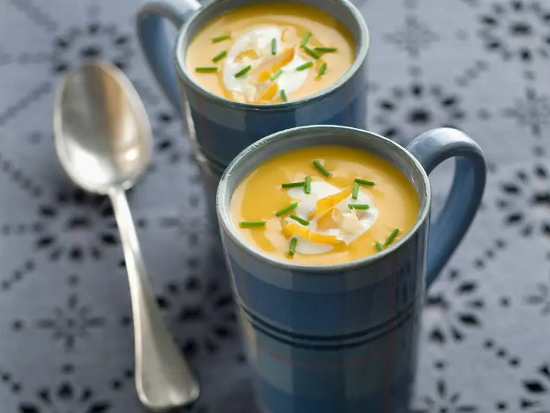 Fischsuppe mit geräuchertem Heilbutt