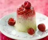 Grießflammerie mit Himbeeren