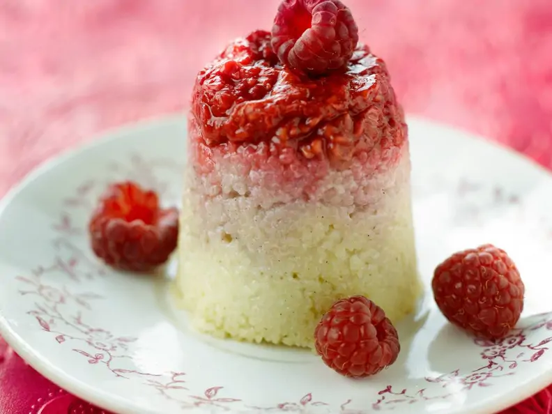 Grießflammerie mit Himbeeren