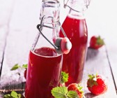Selbstgemachter Erdbeersirup