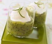 Süppchen von der Kiwi mit Zitronensorbet