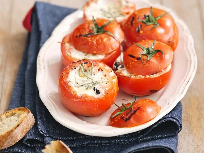 Grilltomaten mit Käsefüllung