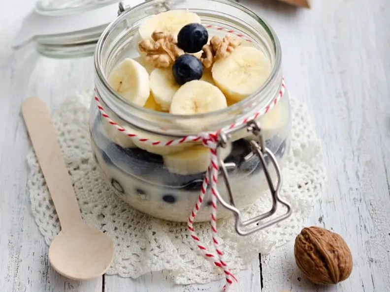 Haferflocken mit Obst