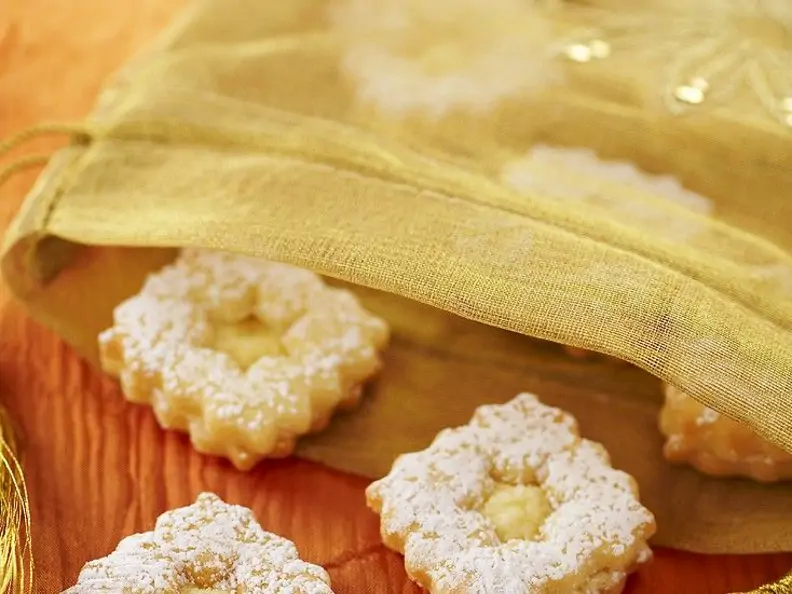 Butterplätzchen mit Eierlikörfüllung