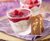 Nougatparfait mit Himbeeren
