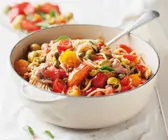 Spaghetti mit Sardellen, Kapern und Oliven