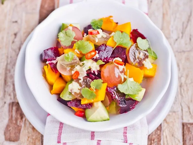 Kürbis-Rote-Bete-Salat mit Koriander