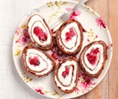Pfannkuchen mit Creme-Cranberry-Fülllung