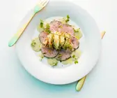 Gedämpftes Kalbsfilet mit Gemüse