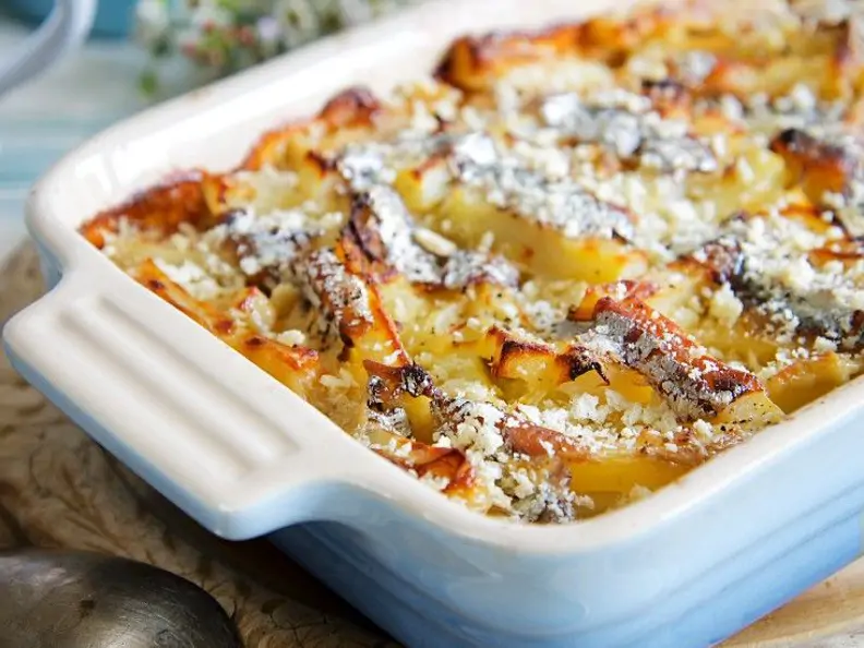 Kartoffelgratin mit Anchovis