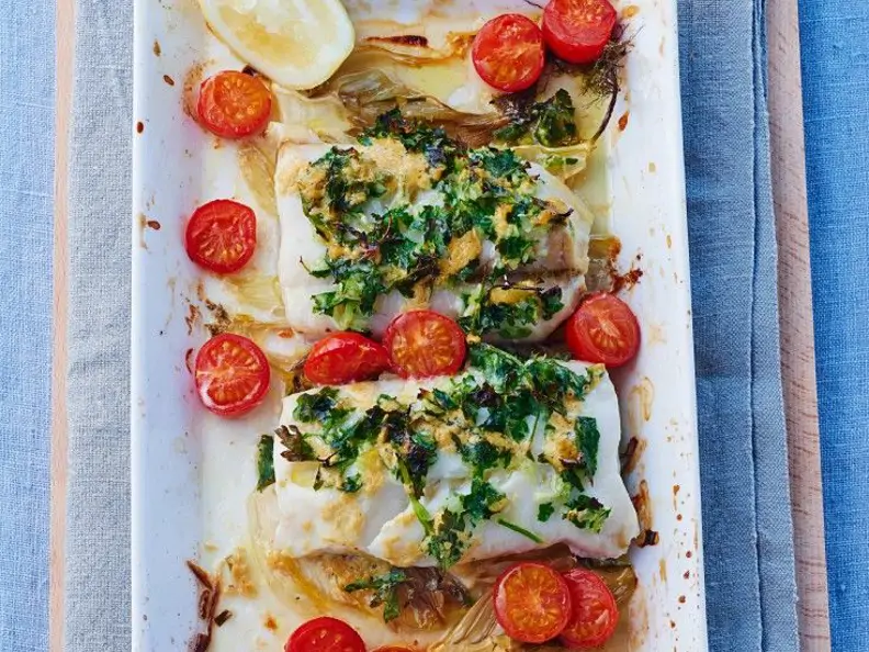 Gebackenes Kabeljaufilet auf Fenchel
