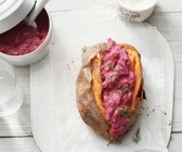 Süßkartoffeln mit Rote-Bete-Creme