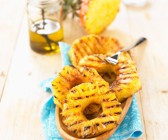 Ananas von Grill mit Zitronenöl