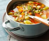 Mediterrane Gemüsesuppe