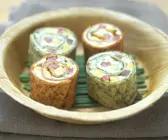 Wrapröllchen mit Frischkäsefüllung