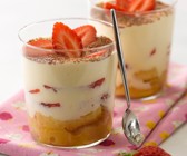 Erdbeer-Tiramisu im Glas